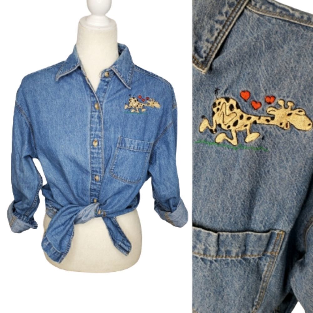 VINTAGE 90s shirt button up embroidered giraffe blue denim cotton chambray S